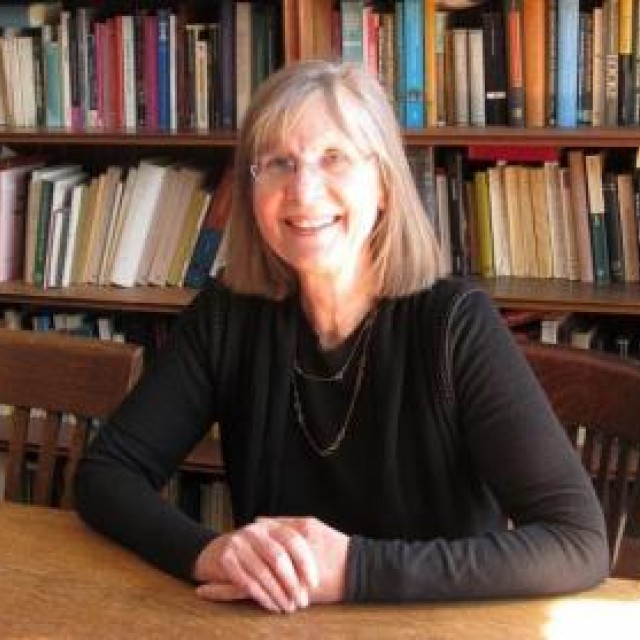 Elizabeth Asmis Faculty Photo