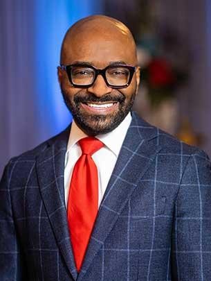 Portrait of Chris Harris